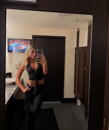 Full leaked Miaawardd private onlyfans photo