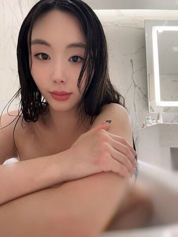 Full leaked Miababyy xo private onlyfans photo