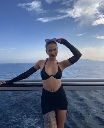 Full leaked Miaxmon private onlyfans photo