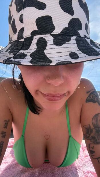 Full leaked Micheleollieer private onlyfans photo