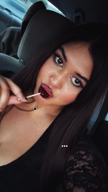 michelle_m23_