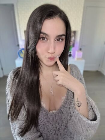 Full leaked Midna private onlyfans photo