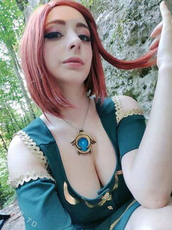 Mikomi Hokina