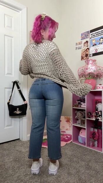 Full leaked Mildhippie private onlyfans photo