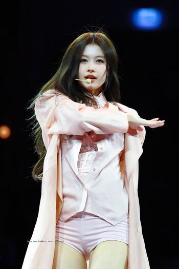 Minatozaki Sana