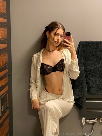 Full leaked Mirablack private onlyfans photo