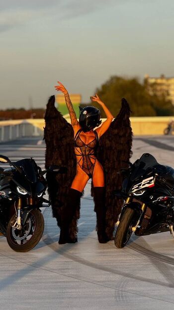 Miss_riders