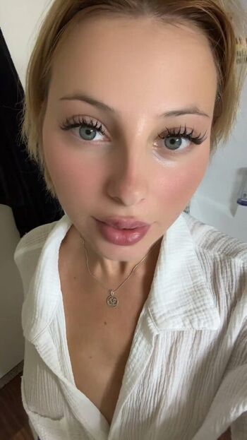 Full leaked Mollyxmoore page private onlyfans photo