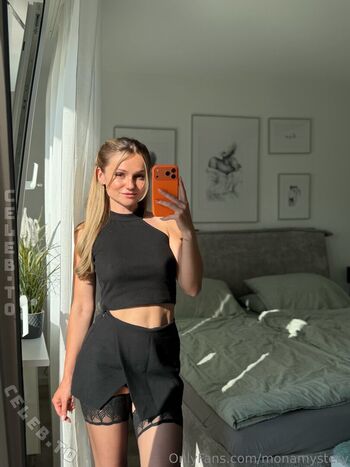 Full leaked Monamystery private onlyfans photo