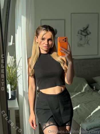 Full leaked Monamystery private onlyfans photo