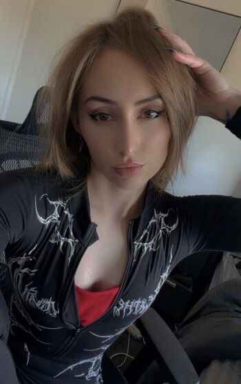 Monique Van Den Bogart