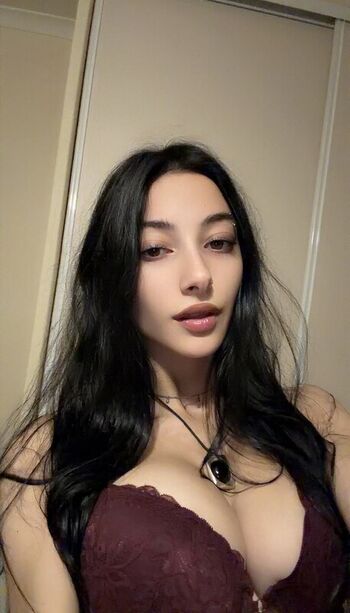 Full leaked Moonlitdolli private onlyfans photo