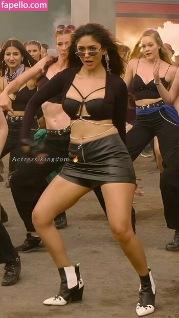 Full leaked Mrunal thakur private onlyfans photo