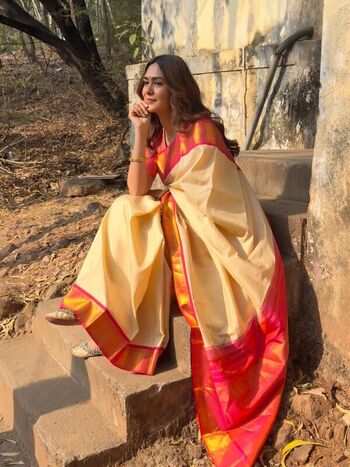 Full leaked Mrunal thakur private onlyfans photo