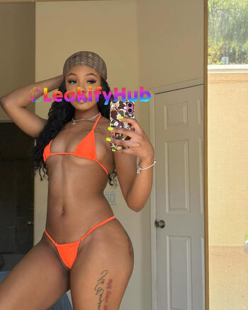 Full leaked Ms lia baby private onlyfans photo