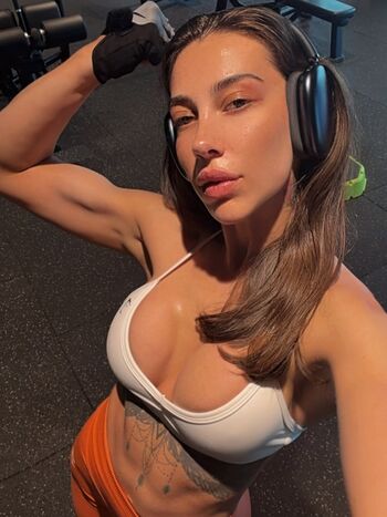 Full leaked Musclemommybety private onlyfans photo