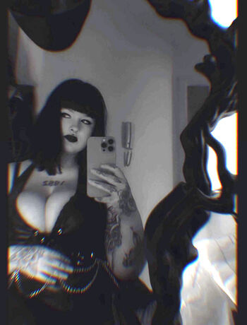 Full leaked Museofthedamned private onlyfans photo