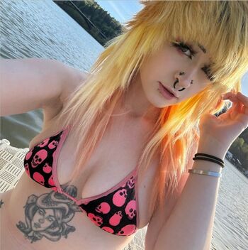Full leaked Mushroomfairy private onlyfans photo