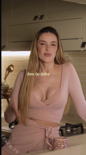Full leaked Mymiapage private onlyfans photo