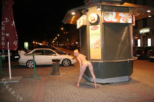 Nackt In Russland