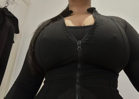 Full leaked Naiix private onlyfans photo