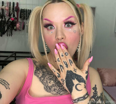 Full leaked Nasty bimbo private onlyfans photo