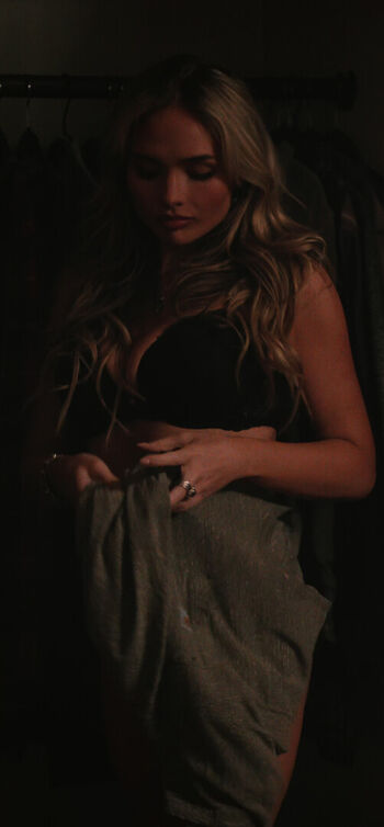 Natalie Alyn Lind