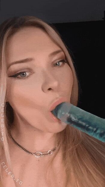 Full leaked Neeviliciouz private onlyfans photo