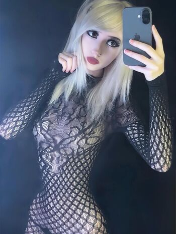 Full leaked Nekoblunts private onlyfans photo