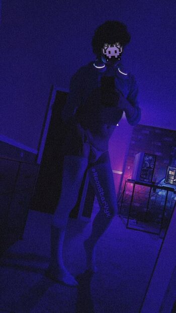 Full leaked Neonstarvyx private onlyfans photo