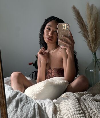 Nia Simone