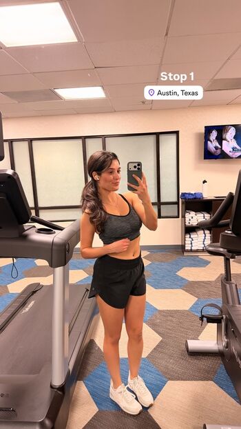 Full leaked Nikki naghavi private onlyfans photo