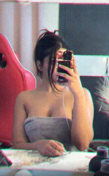 Full leaked Not so shy private onlyfans photo