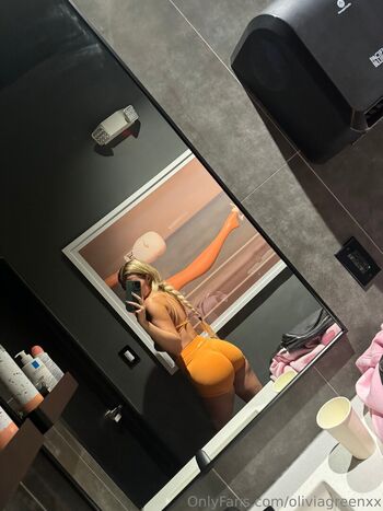 Full leaked Oliviagreenxx private onlyfans photo