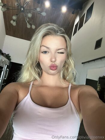 Full leaked Oliviagreenxx private onlyfans photo