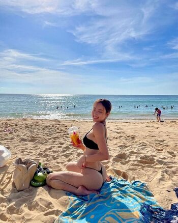 Full leaked Oliviakkm private onlyfans photo
