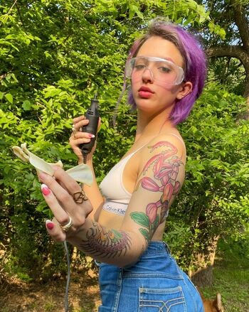 Full leaked Orchidmantis private onlyfans photo