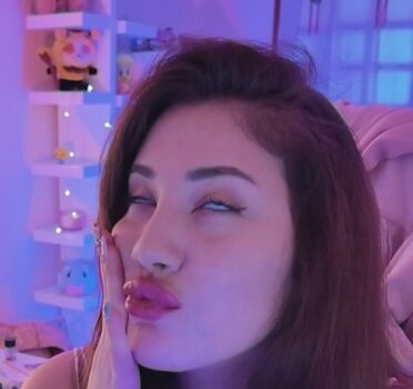 Özge Azunyan