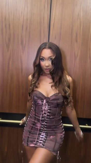 Full leaked Parker mckenna posey page private onlyfans photo