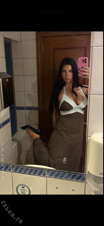 Full leaked Pati valpati private onlyfans photo