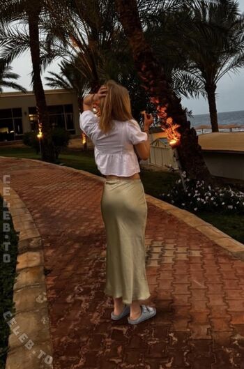 Full leaked Pauliie private onlyfans photo