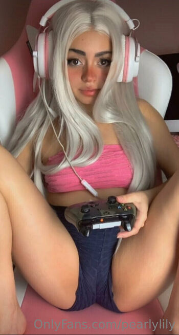 Full leaked Pearlylily private onlyfans photo