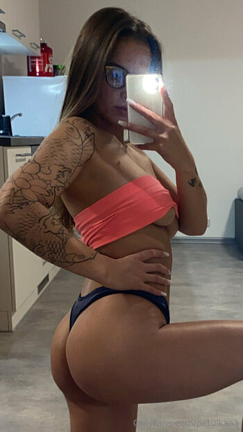 Full leaked Petulkaaa private onlyfans photo