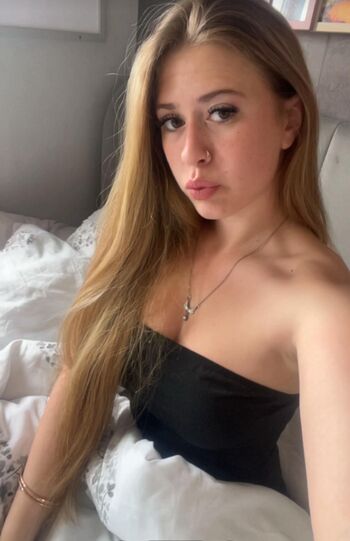 Full leaked Phoebe private onlyfans photo
