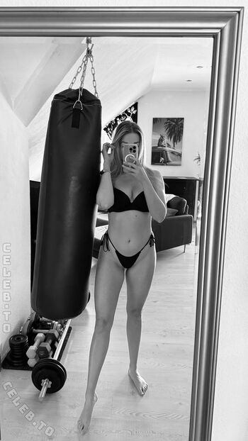 Full leaked Pia dheu private onlyfans photo