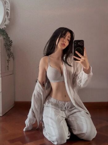 Full leaked Pizkuro private onlyfans photo