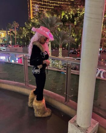 Full leaked Queen adams page private onlyfans photo