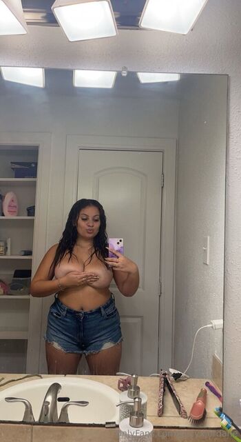 Full leaked Quieen jordane private onlyfans photo