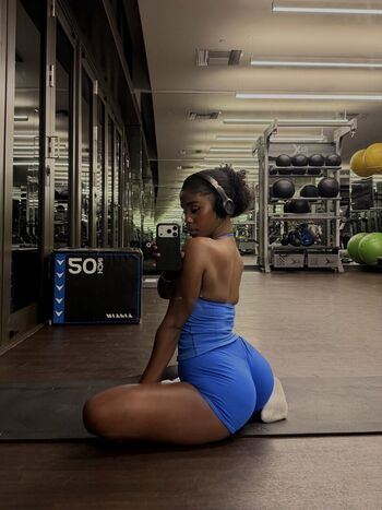 Full leaked Rennnbabyyxx private onlyfans photo