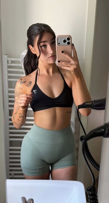 Rhiannon Falconer